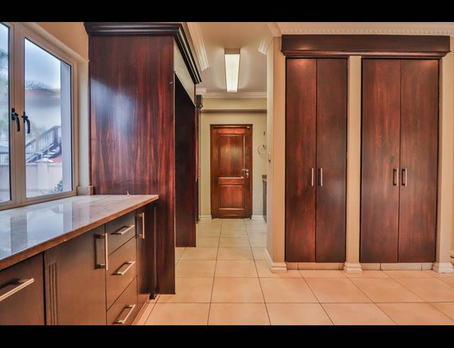 3 BEDROOM TOWNHOUSE TO LET IN UMHLANGA CENTRAL